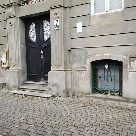 Hostel Antonia Тімішоара Екстер'єр фото