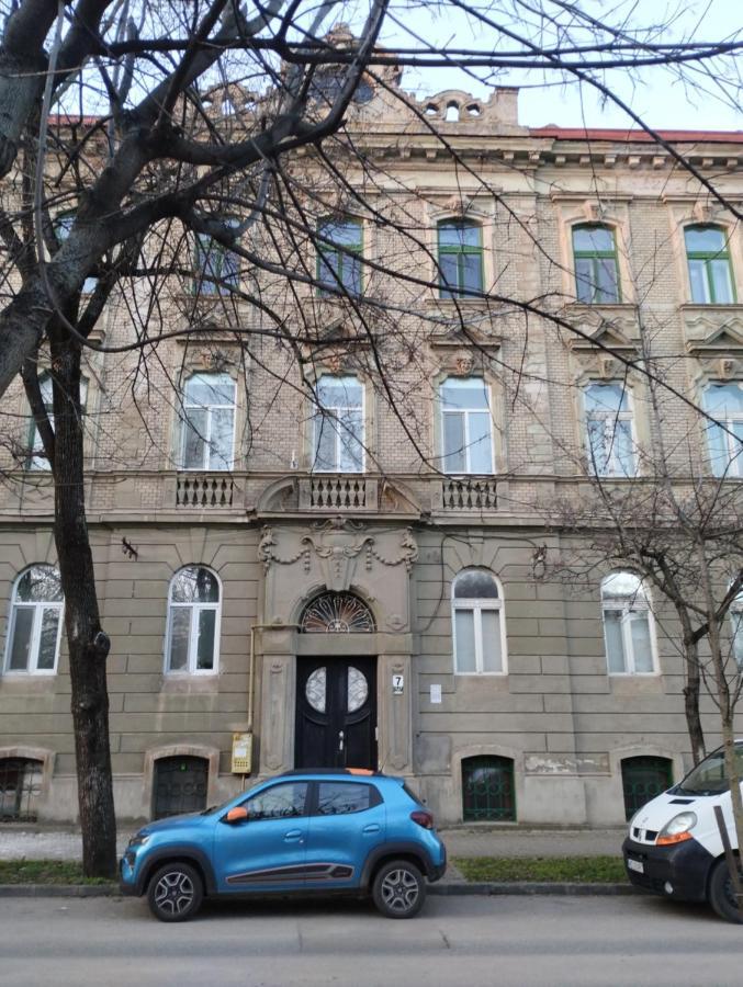 Hostel Antonia Тімішоара Екстер'єр фото